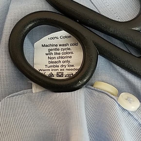 J.Crew Casual Buttom Down Shirt. - Picture 7 of 7